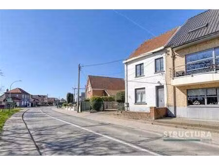 habitation casco avec grand jardin