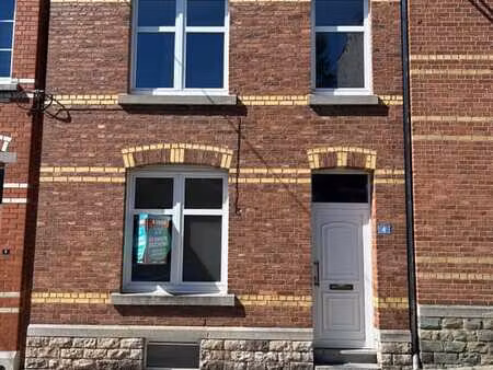 charmante maison unifamiliale avec jardin et terrasse  idéal