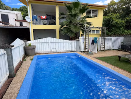 location maison 4 pièces 95 m² à saint paul (97460)  1 390 €