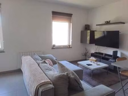 appartement une chambre + cave