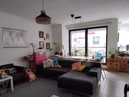 appartement lumineux avec 2 chambres