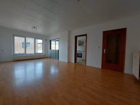 appartement 2 ch 89 m2 lumineux  proche de ttes commodités.