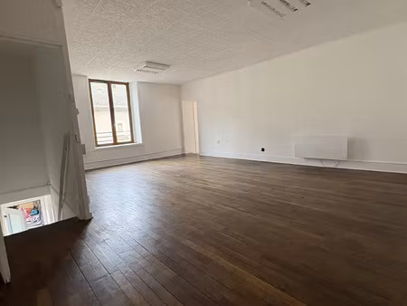 location appartement 3 pièces 94 m² à vaucouleurs (55140)