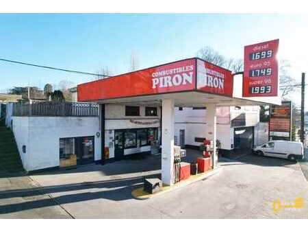 station service avec supérette