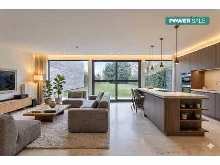 maison semi-ouverte avec joli jardin à bissegem