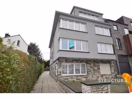 studio avec une chambre