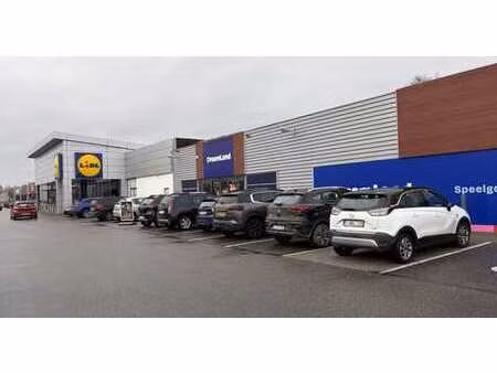 local commercial 1.500 m² à louer – retailpark lanaken