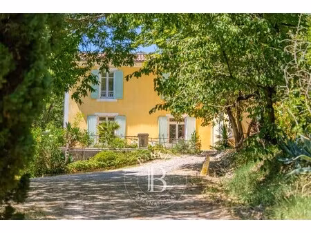 ferme à vendre à pierrevert