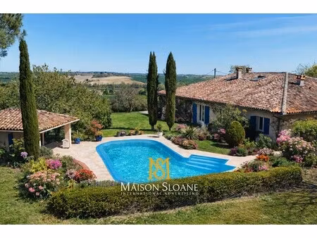 maison de luxe à vendre à l'isle-jourdain