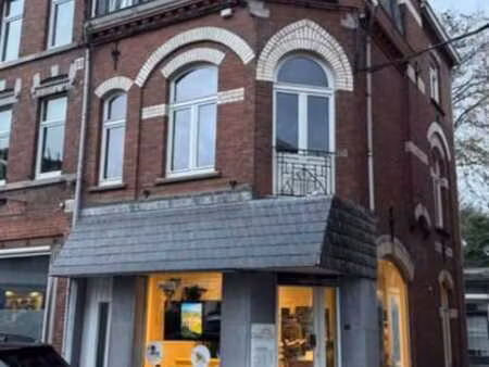 immeuble mixte de caractère – centre de spa