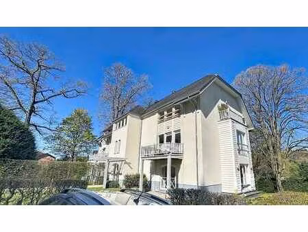 spa (résidence tennis) : bel appartement avec terrasse