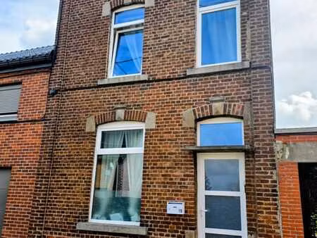 maison mitoyenne rénovée avec pénitentiel d'agrandissement