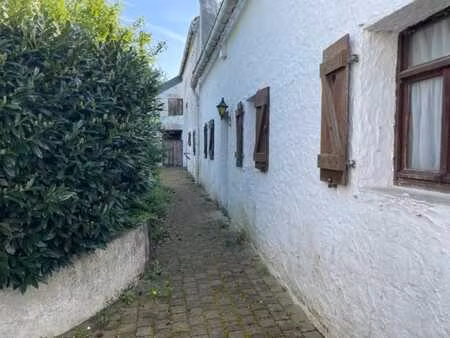 fermette à vendre  environnement calme et verdoyant