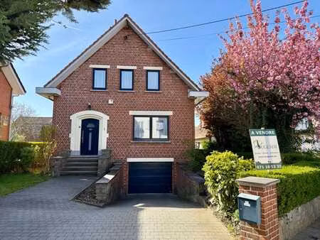 magnifique villa 3 chambres avec garage et jardin !