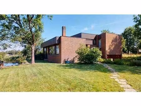 magnifique villa d'architecte 1980  quatre chambres  garage 