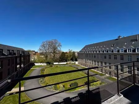 appartement 104 m² avec terrasse