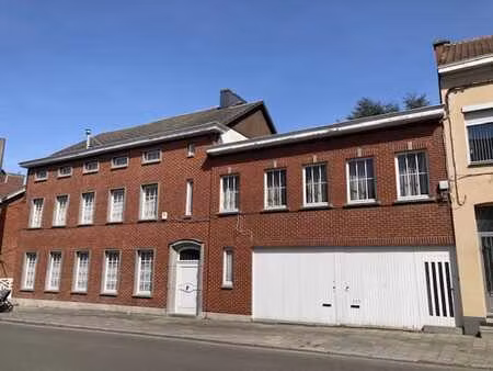 spacieuse maison d'habitation tout usage + appart 2 ch