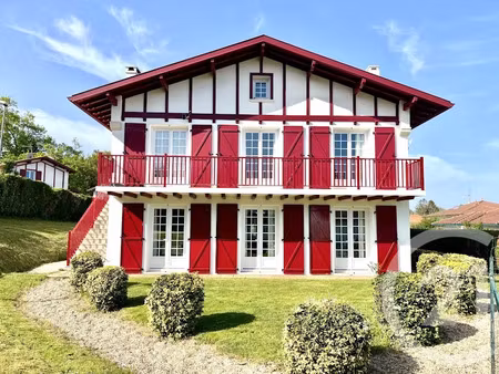vente maison 9 pièces 213 m² à ciboure (64500)  920 000 €