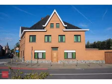 zeer ruim burgerhuis (voormalige dokterswoning) geschikt ...