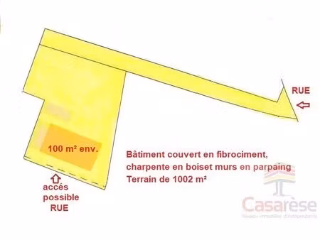 entrepôt de 100 m²