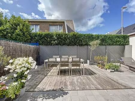 maison familiale avec terrasse et garage à vendre à wetteren
