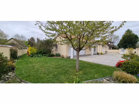 vente maison 5 pièces 125 m² idron (64320)