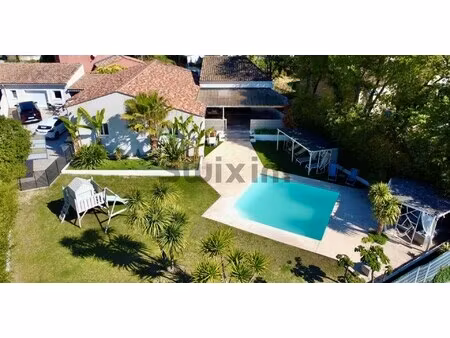 villa de luxe à vendre à aspères