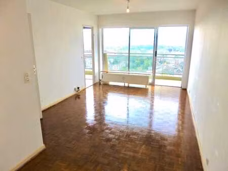 studio lumineux avec terrasse – vue imprenable sur l'atomium