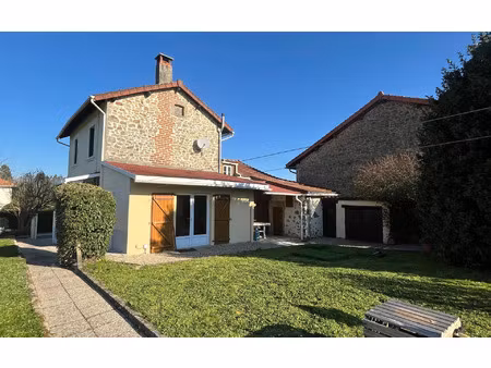 maison montrollet 94 m² t-4 à vendre  104 000 €