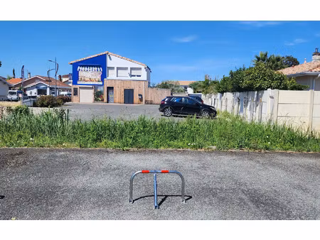 location stationnement  m² t- à gujan-mestras  50 €