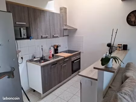 t3 balcon (eau + chauffage compris)