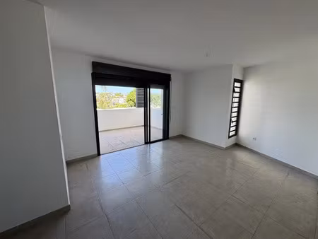 vente appartement 4 pièces 72.25 m² à la possession (97419)  279 569 €