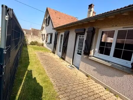 charmante maison avec jardin. toutes charges comprises