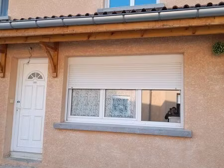 belle maison duplex mitoyenne t2 de 50m² avec terrasse et place de parking