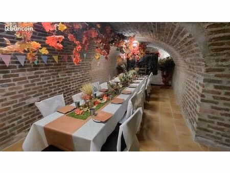 location cave festive troglo