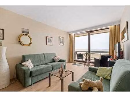 studio avec vue sur la mer