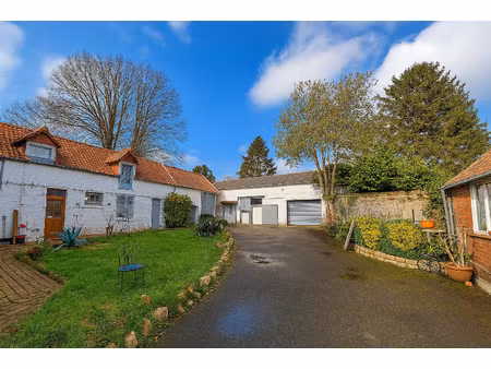 ancienne fermette de 200 m² + habitation secondaire en plain-pied