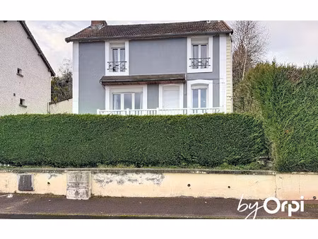 maison saint-éloy-les-mines 88 m² t-3 à vendre  89 900 €