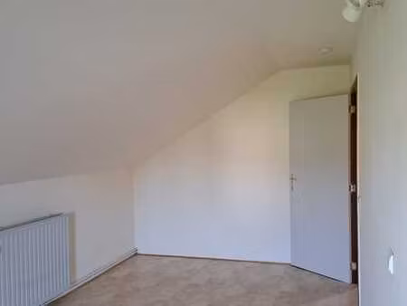 maison 2 chambres à louer à floriffoux (5150)