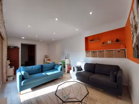 pont du chateau- maison de ville 117 m2 avec cour et terrass