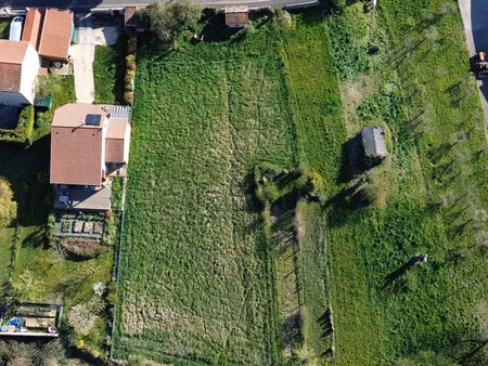 terrain constructible vic le comte