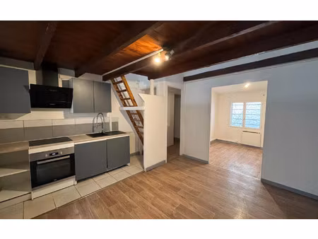 location appartement  33.61 m² t-1 à castelnaudary  460 €