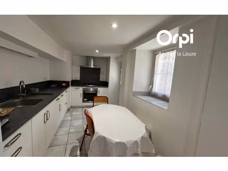 location appartement  45 m² t-2 à mende  535 €