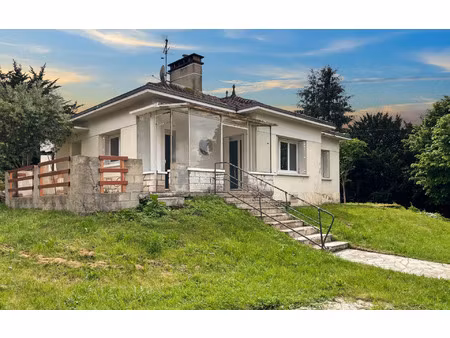 location maison  m² t-4 à razac-sur-l'isle  790 €