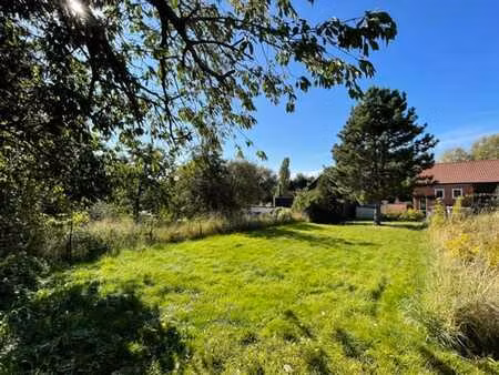 terrain à bâtir de 4 ares 60 ca