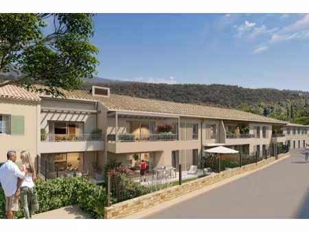 vente appartement 4 pièces 80 m² à la garde-freinet (83680)  390 000 €