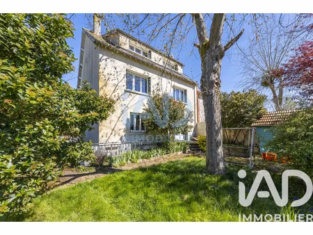 vente maison 10 pièces 205 m² champagne-sur-seine (77430)