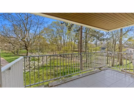 vente appartement 4 pièces 88 m² à garches (92380)  450 000 €