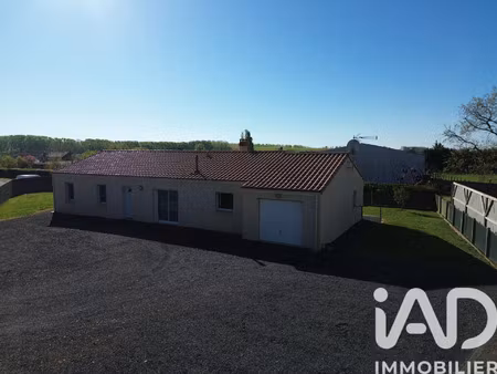 vente maison 6 pièces 136 m² pas-de-jeu (79100)
