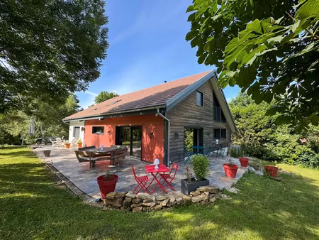 maison - 382m2 avec gîtes  espace bien être et activité professionnelle.